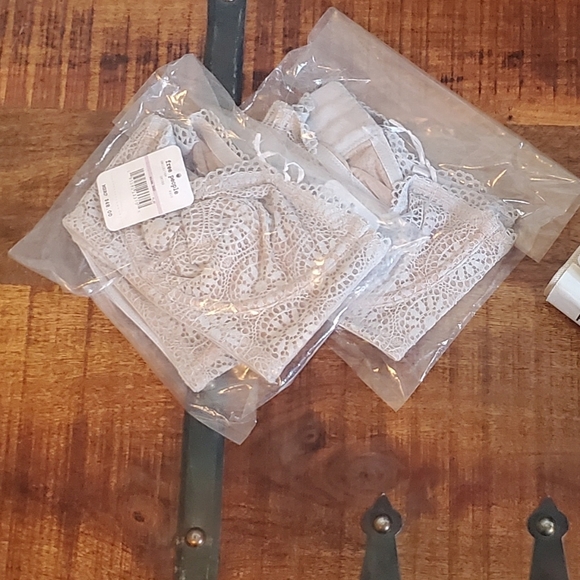 💗 Free People Starla Underwire Bra 💗 - Picture 13 of 13